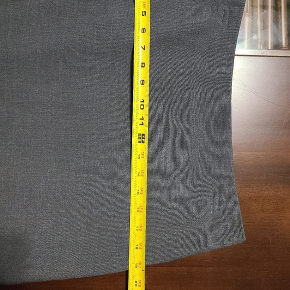 Worthington Gray Pencil Skirt-Size 10 - Picture 6 of 7